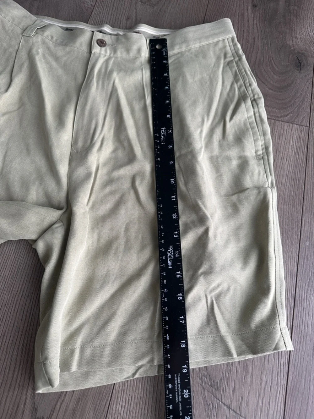 Tommy Bahama Men's 100% Silk Chino Shorts 35